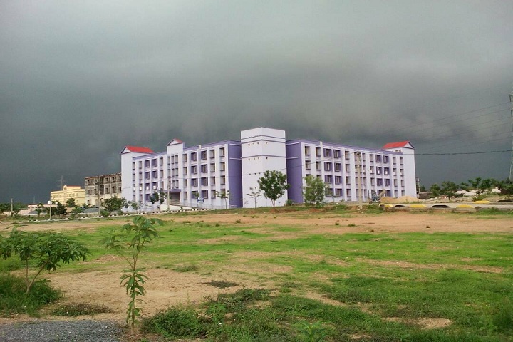 https://cache.careers360.mobi/media/colleges/social-media/media-gallery/11622/2019/8/2/Campus View of Government Polytechnic Sambalpur_Campus-View_1.jpg